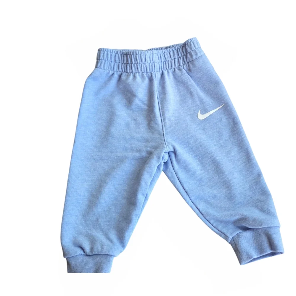 Nike Baby 2-Piece Set 3M Cobalt Bliss Striped Bodysuit & Jogger Pants - Picture 3 of 4